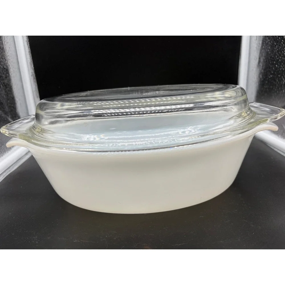 Vintage Anchor Hocking Fire King Casserole Dish‎